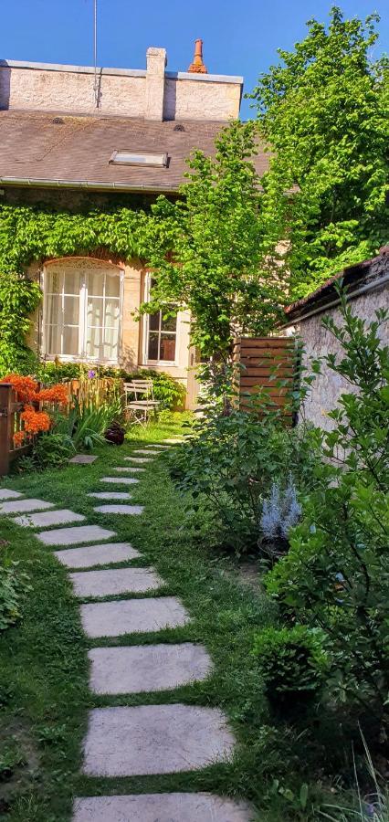 Appartement De Charme Au Coeur De Невер Экстерьер фото